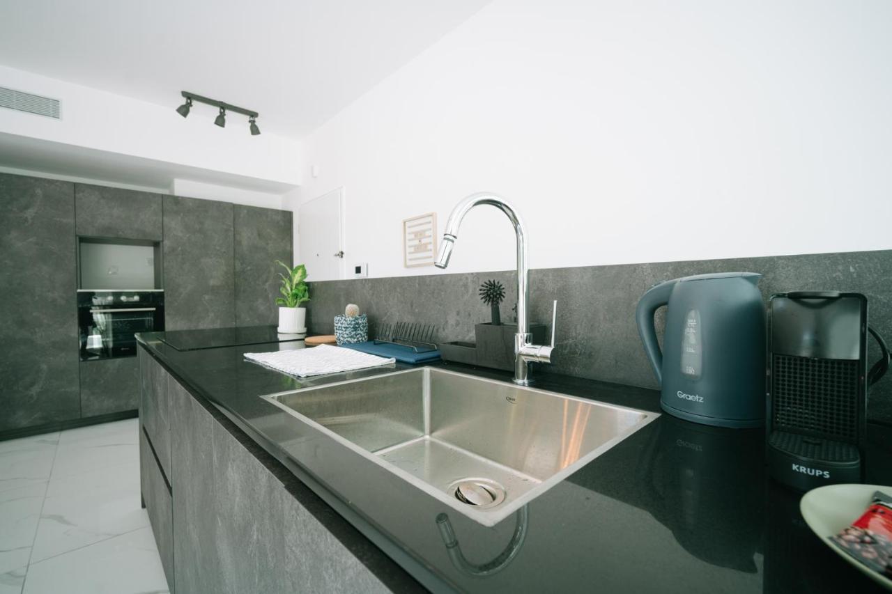 Lapin Luxury Apartment By Nimi Group Tel Aviv Esterno foto